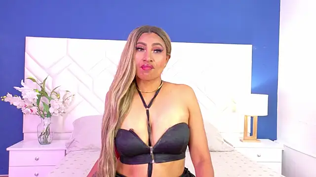 Kiara Parker  online show from 05/16/26, 08:52