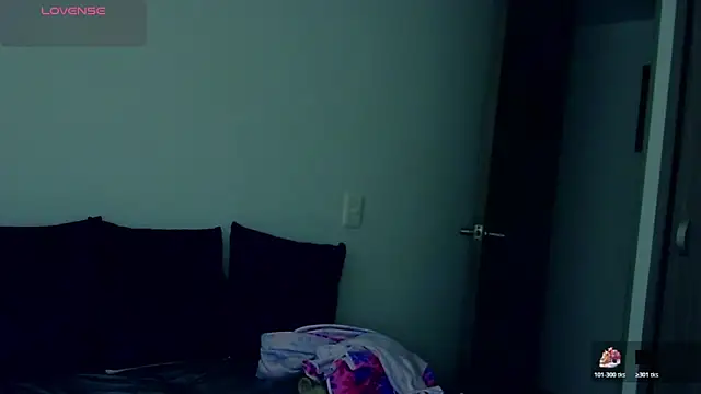 sarahh love online show from 04/10/26, 10:28