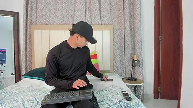 thomas and thiago online show from 04/08/26, 12:56