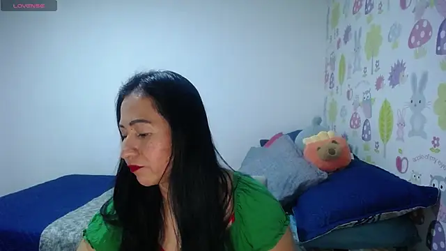 Tyna b online show from 06/25/26, 06:57