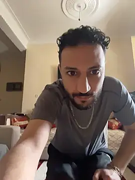 Snapshot of legende59 chatting on 04/10/26, 11:17 legende59 online show from 04/10/26, 11:17