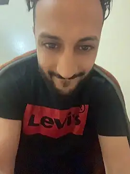 Snapshot of legende59 chatting on 04/13/26, 12:14 legende59 online show from 04/13/26, 12:14