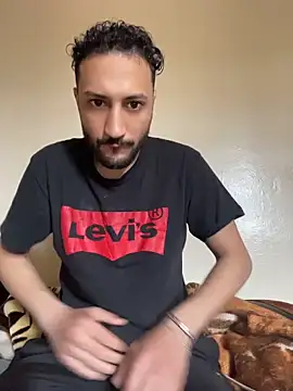 Snapshot of legende59 chatting on 04/12/26, 11:35 legende59 online show from 04/12/26, 11:35