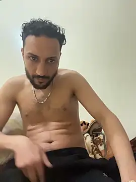 Snapshot of legende59 chatting on 04/14/26, 12:26 legende59 online show from 04/14/26, 12:26