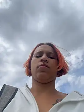 Mia 0-4 online show from 07/13/26, 04:06