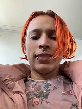 Mia 0-4 online show from 06/18/26, 06:13