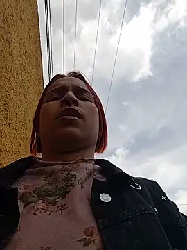 Mia 0-4 online show from 06/04/26, 04:11