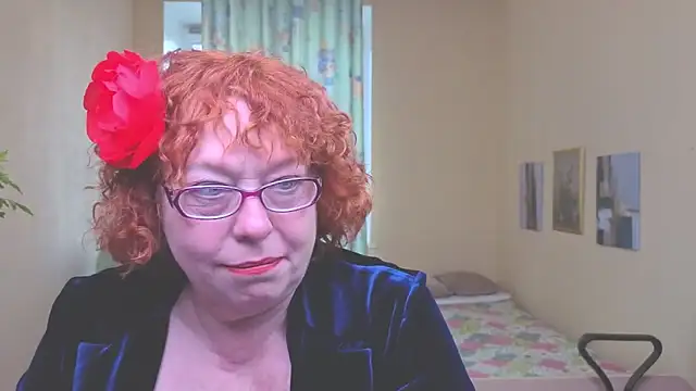 Fara Flutte online show from 04/28/26, 05:12