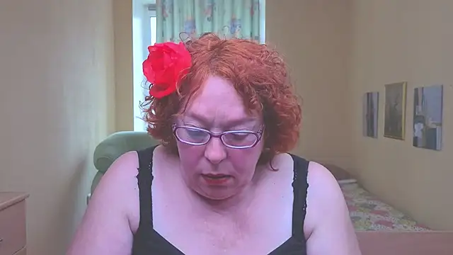 Fara Flutte online show from 04/24/26, 06:26