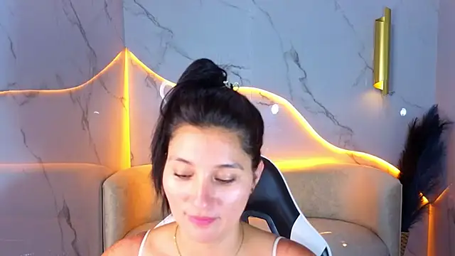 Alisson tx  online show from 04/12/26, 07:55