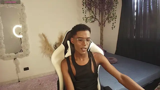 Snapshot of IamAndrey chatting on 04/13/26, 03:27 IamAndrey online show from 04/13/26, 03:27