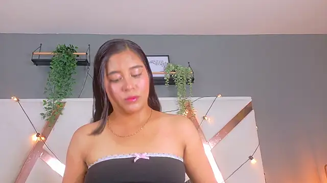 LeslyTaylor  online show from 04/11/26, 07:50