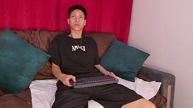 Snapshot of Samael_oa chatting on 04/06/26, 11:50 Samael oa online show from 04/06/26, 11:50