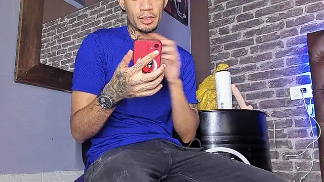 Daniel huge22 online show from 05/28/26, 02:34