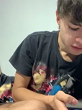 Gato Gatito online show from 04/17/26, 03:09