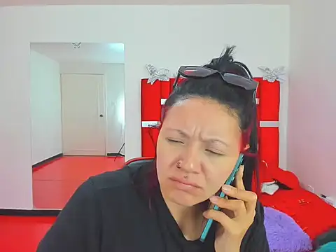 scarlett red 1 online show from 05/19/26, 03:41