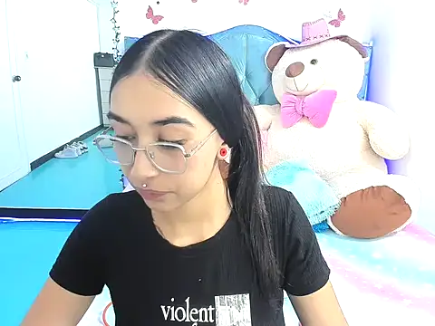 Snapshot of valery_taylor_1 chatting on 04/08/26, 04:03 valery taylor 1 online show from 04/08/26, 04:03