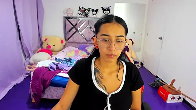 Snapshot of valery_taylor_1 chatting on 07/11/26, 01:50 valery taylor 1 online show from 07/11/26, 01:50
