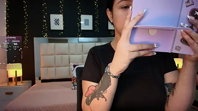 aria bloomer online show from 05/26/26, 12:14