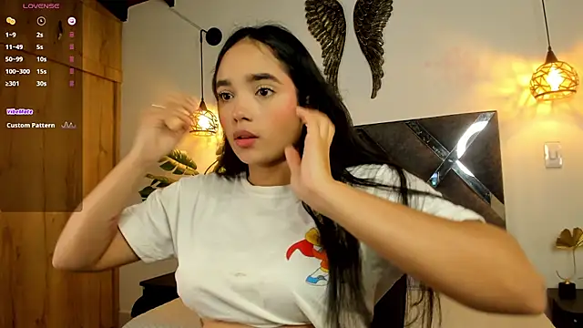 Sara correaa69 online show from 04/15/26, 11:38