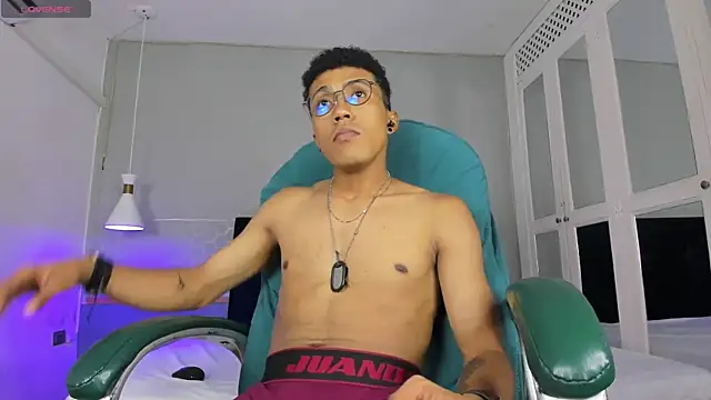 Kall Ell  online show from 04/11/26, 08:12