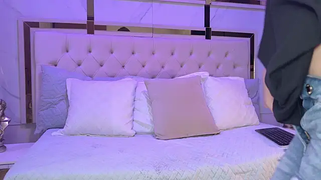 Emaa2 sm online show from 04/15/26, 03:12
