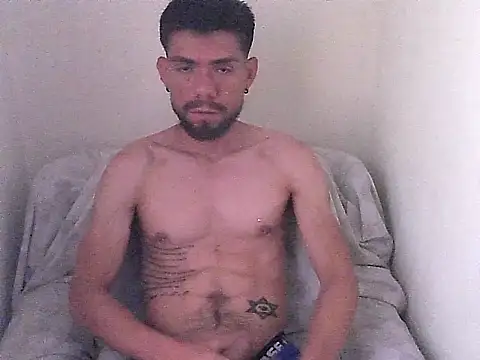 Snapshot of thomas2wood chatting on 07/09/26, 09:47 thomas2wood online show from 07/09/26, 09:47