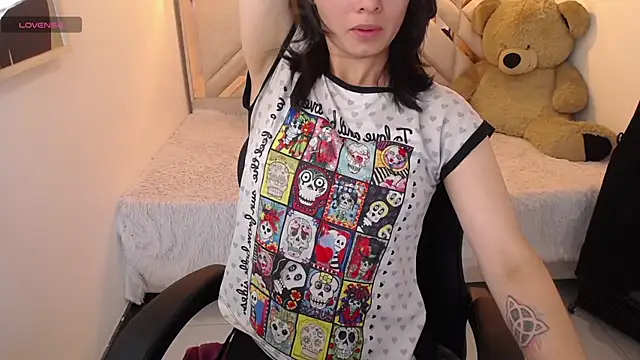 ahmy  online show from 05/19/26, 01:56