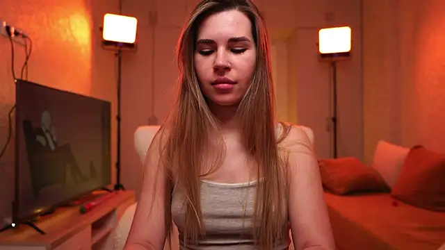 Justana online show from 05/21/26, 03:42
