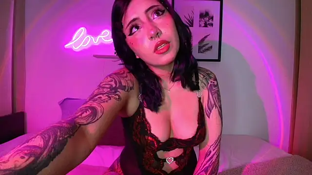 Its  Alice online show from 04/14/26, 03:22