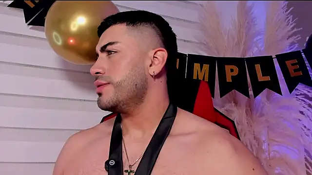 Alexander Diazz online show from 05/11/26, 04:04