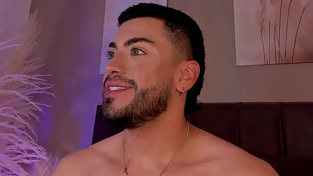 Alexander Diazz online show from 07/12/26, 03:57