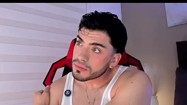 Alexander Diazz online show from 04/15/26, 01:59
