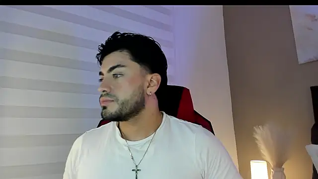 Alexander Diazz online show from 04/17/26, 01:36