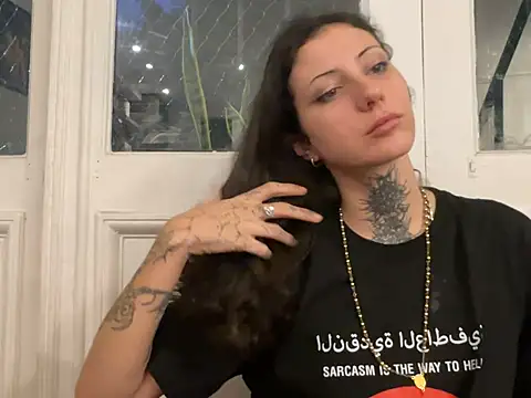 Lollych3rryp0p online show from 04/07/26, 10:00