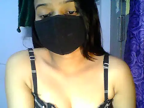 Snapshot of Saxy_Mony002 chatting on 05/20/26, 02:14 Saxy Mony002 online show from 05/20/26, 02:14