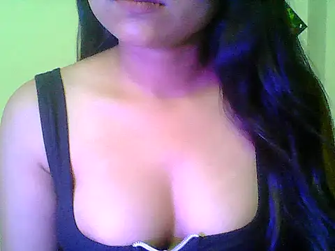 Snapshot of Saxy_Mony002 chatting on 06/10/26, 07:09 Saxy Mony002 online show from 06/10/26, 07:09