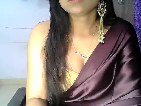 Snapshot of Saxy_Mony002 chatting on 05/19/26, 02:02 Saxy Mony002 online show from 05/19/26, 02:02