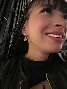 Sasha-firee online show from 05/25/26, 07:23