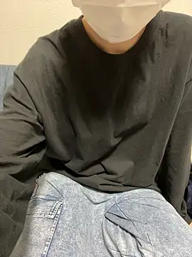 Snapshot of MOMO_ch_oo chatting on 04/07/26, 11:34 MOMO ch oo online show from 04/07/26, 11:34