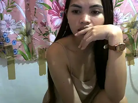 petitegirl123 online show from 04/07/26, 01:13