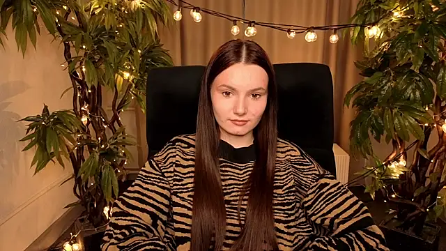 Snapshot of MarieFuller chatting on 04/08/26, 11:55 MarieFuller online show from 04/08/26, 11:55