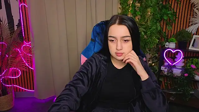 Snapshot of MargaretParker chatting on 04/12/26, 07:22 MargaretParker online show from 04/12/26, 07:22