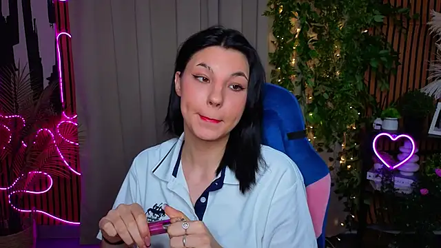 SharonBrowns online show from 04/16/26, 04:52