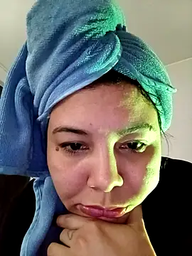 Lcamilagarcia online show from 05/01/26, 04:45