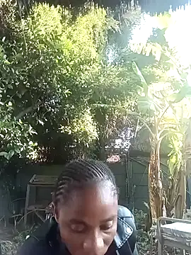 Snapshot of Sexyrose_26 chatting on 04/16/26, 05:30 Sexyrose 26 online show from 04/16/26, 05:30