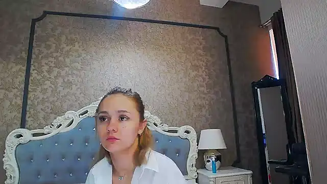 Snapshot of Ivy_Quin chatting on 06/21/26, 05:24 Ivy Quin online show from 06/21/26, 05:24