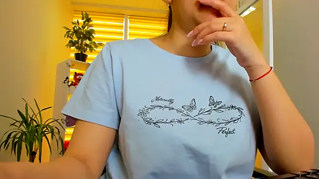Tianniaa online show from 04/18/26, 08:16