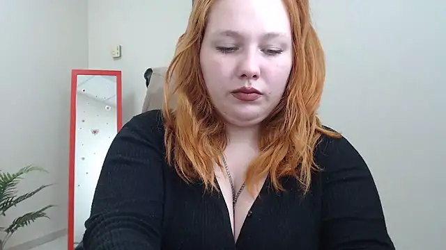 Snapshot of Aillia-Rous chatting on 04/14/26, 06:07 Aillia-Rous online show from 04/14/26, 06:07