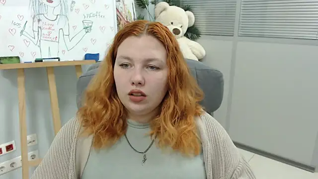 Aillia-Rous online show from 05/19/26, 06:09